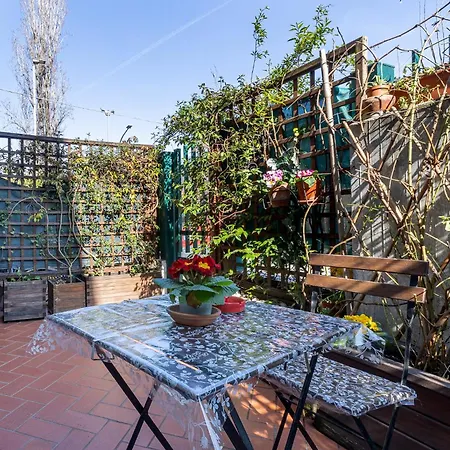 Guesthost - Cozy In Bolognina アパート